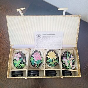 Cloisonne Eggs 4 pc Chinese Butterfly Floral Porcelain w Stand Smithsonian VTG